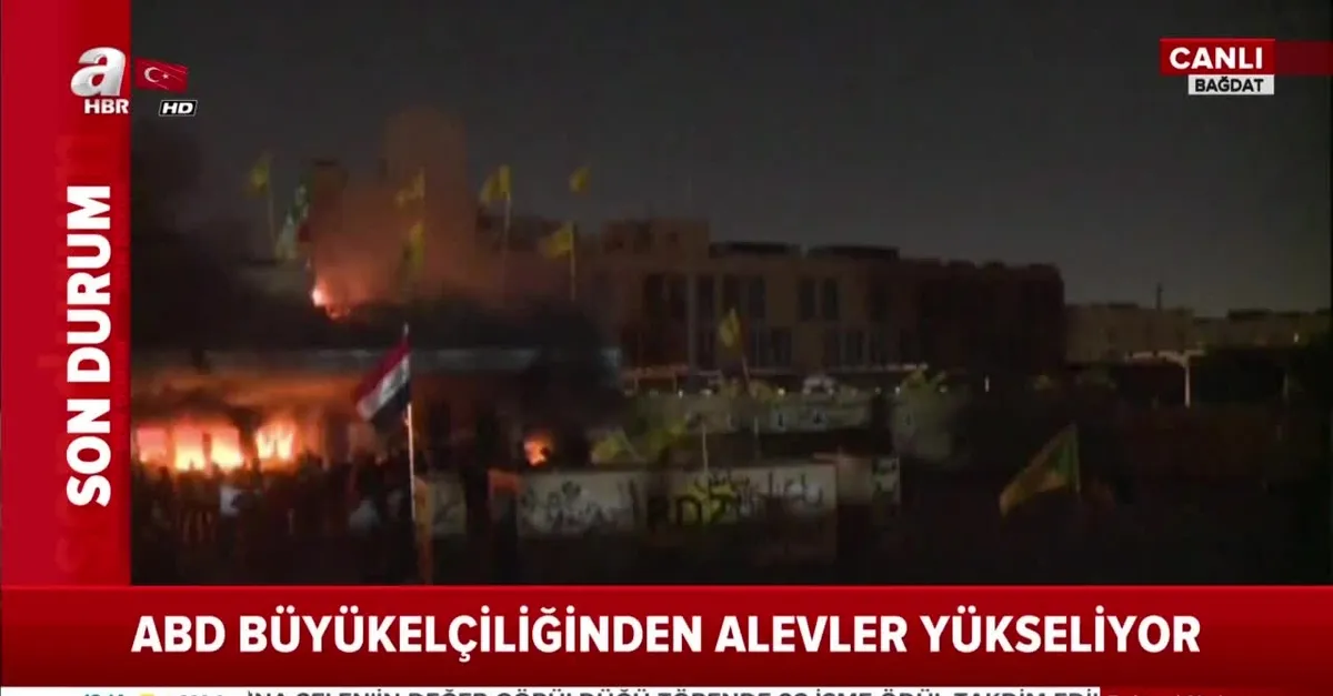 Bağdat'taki ABD Büyükelçiliğinden alevler yükseliyor