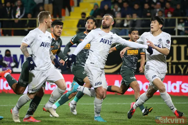 Arda Güler şov! Fener, Alanya deplasmanında galip (Alanyaspor 2-5 Fenerbahçe MAÇ SONUCU ÖZET) - 9