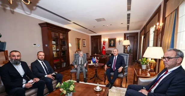 Dışişleri Bakanı Çavuşoğlu Kırım Tatarlarının lideri Kırımoğlu ile görüştü