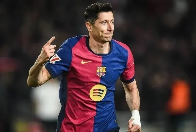 Barcelona’da Lewandowski kararı!