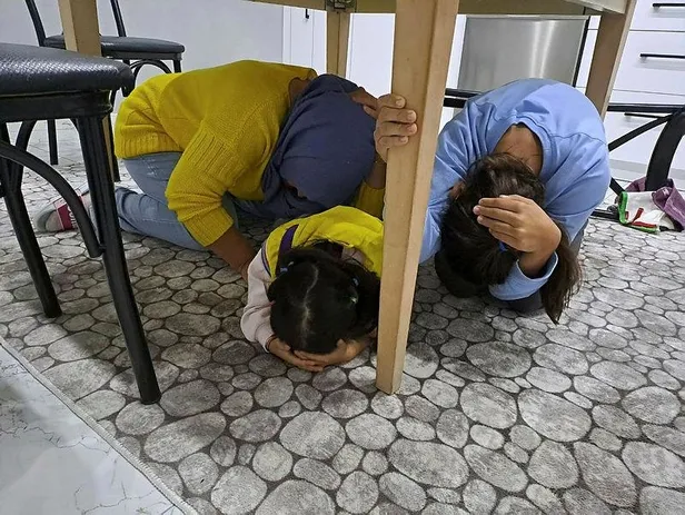 Türkiye genelinde "çök kapan tutun" tatbikatı!-4