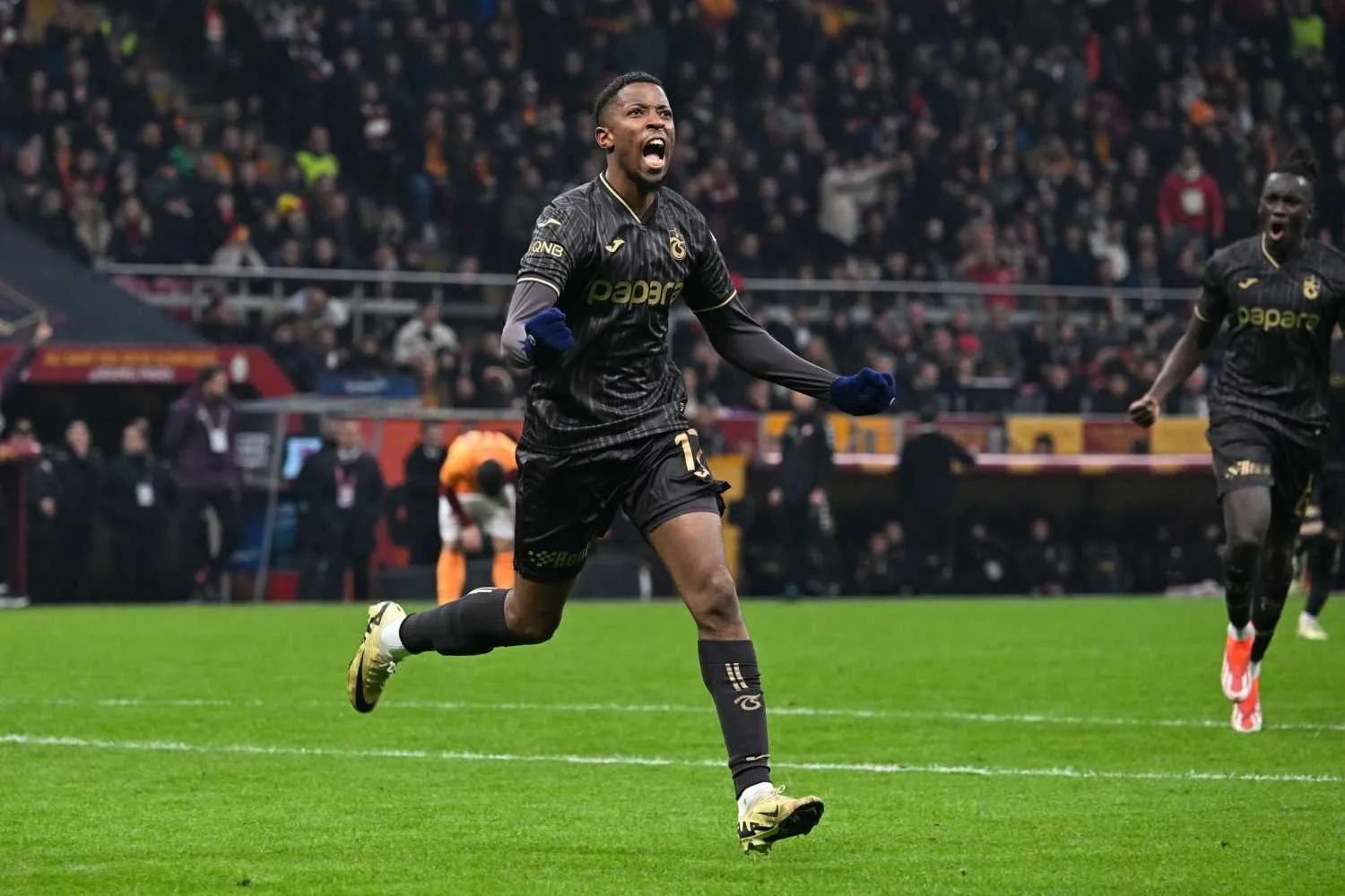 Hocaların hedefi zafer! Trabzonspor - Galatasaray derbisinin 11'leri netleşti - 11