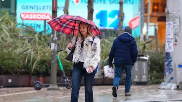 81 ilde yağış alarmı: Kar, sağanak ve fırtına bir arada! Meteoroloji il il paylaştı