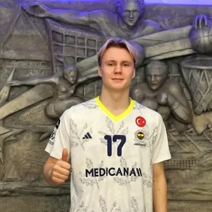 Luka Martilla Fenerbahçe’ye imza attı