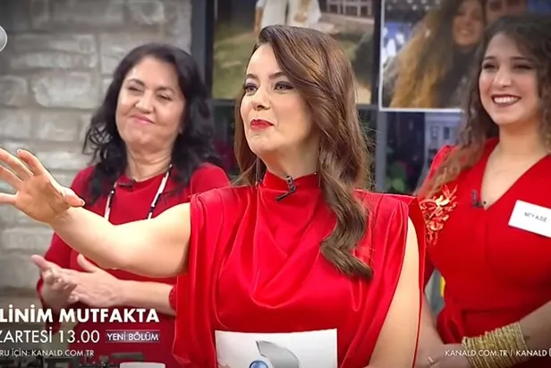 gelinim-mutfakta-sunucusu-kim-nursel-ergin-nereli-14-subat-2022-gunun-birincisi-kim-oldu-bugun-ceyrek-altini-k-1644837325456.jpg Gelinim Mutfakta sunucusu kim, Nursel Ergin nereli? 14 Şubat 2022 günün birincisi kim oldu? Bugün çeyrek altını kim kazandı?-5