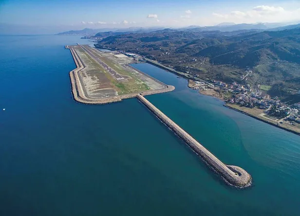 Bakan duyurdu! Rize-Artvin Havalimanı'nın yüzde 56'sı tamamlandı-1