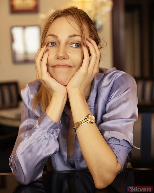 Meryem Uzerli’den Çırağan Sarayı’nda bornozlu pozlar! Muhteşem Yüzyıl’ın Hürrem’i tek paylaşımla sosyal medyaya damga vurdu - 4