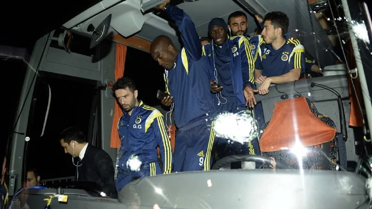 adalet-hamlesi-fenerbahce-kafilesine-yonelik-saldiri-yeniden-incelemeye-alindi-1779872143907.jpeg Adalet hamlesi: Fenerbahçe kafilesine yönelik saldırı yeniden incelemeye alındı-6