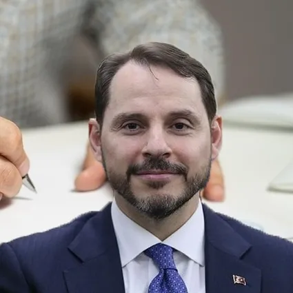 Berat Albayrak’ın hamlesi yabancı tekele son verdi Türkiye Sigorta rekor üstüne rekor kırdı!