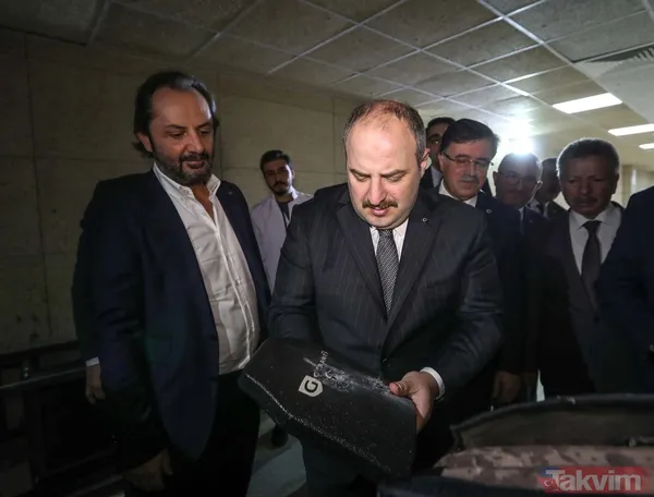 Ukrayna Devlet Başkanı Vladimir Zelenskiy'nin Rusya-Ukrayna savaşında kullandığı balistik korumalı kask ve yelek Yozgat'ta üretiliyor - 5