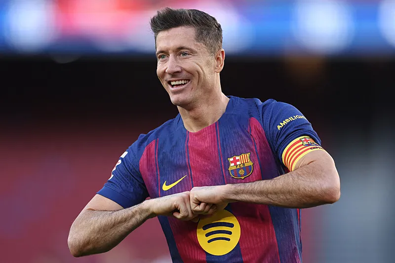 Fenerbahçe'den iki transfer sürprizi! Dünya devleriyle yarış başladı - 19