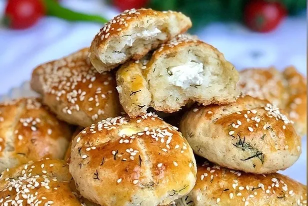 5-dakikada-mayasiz-kati-yagsiz-saglikli-dereotlu-pogaca-koksunu-alan-kapiniza-dayanacak-1697722072574.jpeg 5 dakikada mayasız, katı yağsız sağlıklı dereotlu poğaça! Koksunu alan kapınıza dayanacak-4