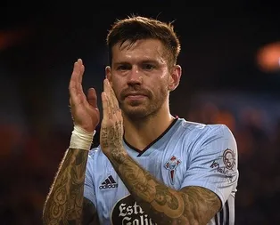 Fenerbahçe’ye Rus bombacı Smolov