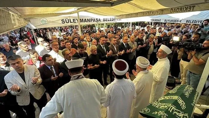 siddet-ve-cinsel-istismara-ugrayarak-hayatin-kaybeden-sila-bebek-davasinda-flas-gelisme-1728490216690.jpeg Sıla bebek, toprağa verildi (DHA)