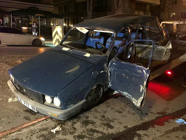 Kadıköy'de feci kaza! 2'si ağır 3 yaralı-1