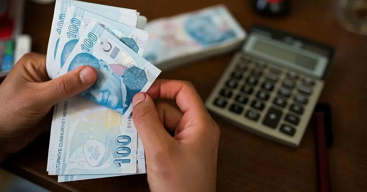 Memur ve emekli maaşlarına refah payı! Maaşlara nasıl yansıyacak? Memur ve emeklilerin Ocak zammı ne kadar olacak?
