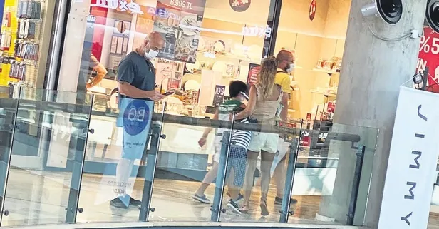 Eski eşler Irmak Ünal ve Emre Karabacak Bodrum'da yan yana!