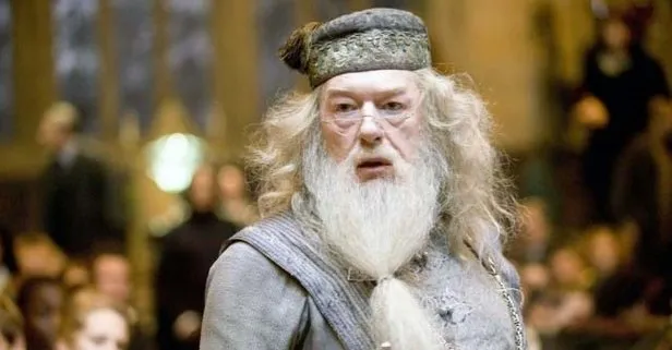 Michael Gambon 82 yaşında hayatını kaybetti! İşte ölüm sebebi! Harry Potter’ın Albus Dumbledore’uydu...
