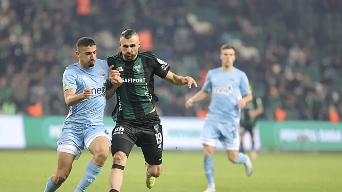 Emre Belözoğlu'ndan 1 puanla merhaba! Kocaelispor - Kasımpaşa: 0-0 | MAÇ SONUCU