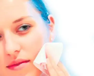 Dikkat! Islak mendil zehir saçıyor