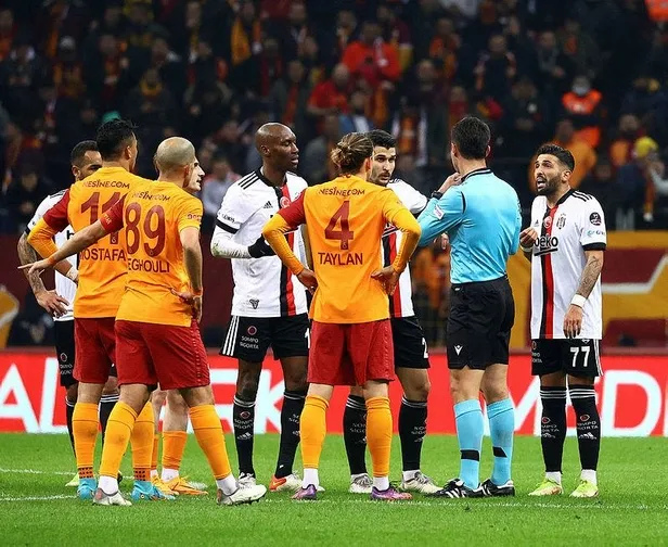 Galatasaray sahasında Beşiktaş'ı Kerem'in golleriyle 2-1 mağlup etti!-9