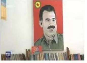 icisleri-bakan-yardimcisi-ismail-catakli-yunanistan-icisleri-bakani-theodorikakosa-pkknin-yunanistandaki-kamp-1661067645301.jpg İçişleri Bakan Yardımcısı İsmail Çataklı Yunanistan İçişleri Bakanı Theodorikakos'a PKK'nın Yunanistan'daki kamp fotoğraflarıyla yanıt verdi-4