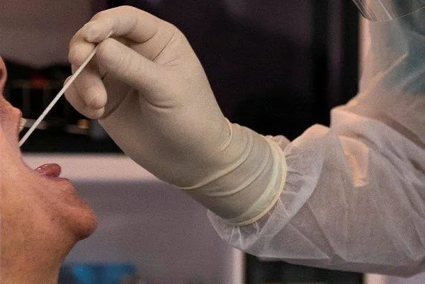 ozel-hastanelerde-koronavirus-testi-yaptiranlar-dikkat-odenen-ucretler-geri-alinabilir-1605458182951.jpeg Özel hastanelerde koronavirüs testi yaptıranlar dikkat! "Ödenen ücretler geri alınabilir"-3
