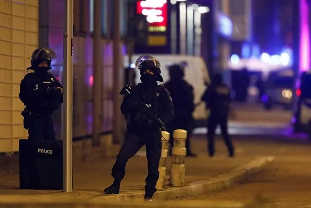 Son dakika: Strazburg saldırganı Cherif Chekkat ölü ele geçirildi-3