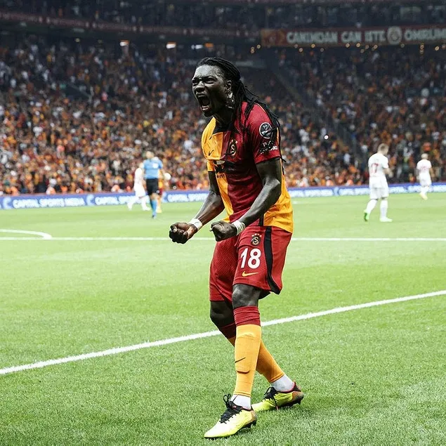 Galatasaray’dan Bafetimbi Gomis’e veda!