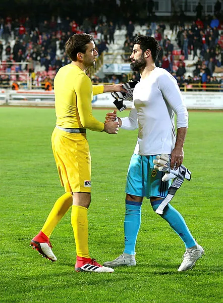 Volkan Demirel arkadaşlarına patladı-4