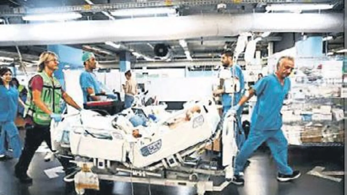 Tel Aviv Lübnan'a şimdiye kadarki en büyük hava saldırısını başlattı