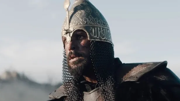 uyanis-buyuk-selcukluda-pili-biten-bitene-taslar-yerinden-oynayacak-saglam-ters-kose-yapildi-1634120925293.jpg Taşlar yerinden oynayacak! Uyanış Büyük Selçuklu'da pili biten bitene! Sağlam ters köşe yapıldı-9