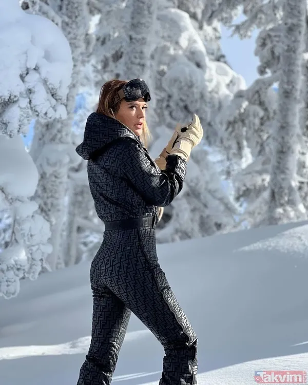 600 bin TL’yi reddeden Demet Akalın “Vebali sizsiniz” deyip açıkladı! Astrolog detayı şoke etti! 50 yaşındaki şarkıcıya yorum yağdı... - 5