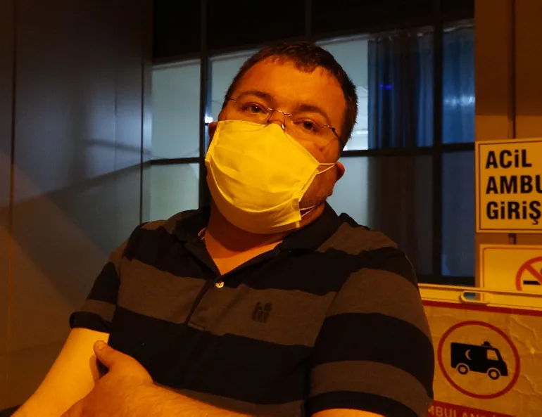 İmamı camide bıçakladılar