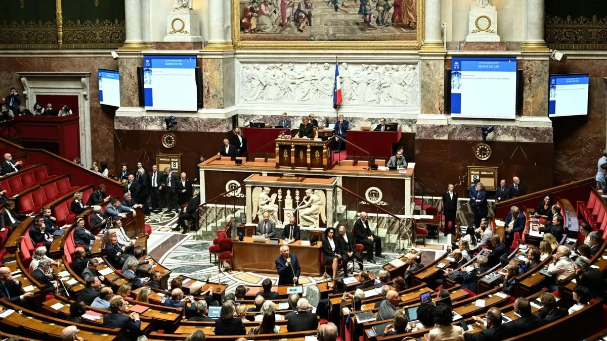 Fransa'da Bayrou hükümeti düştü