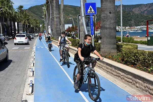 "Gerçekçi Olmayan İyimserlik Eğilimi Artabilir" Dr. Dinçer "Yeni Normal İle Birlikte Dış Dünyaya Yeniden Karışıyor Olmak İnsanlardaki 'Kendi Başlarına Kötü Bir...