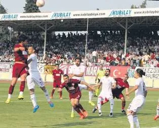 İnegölspor 10 kişiyle Hatayspor’u yıktı
