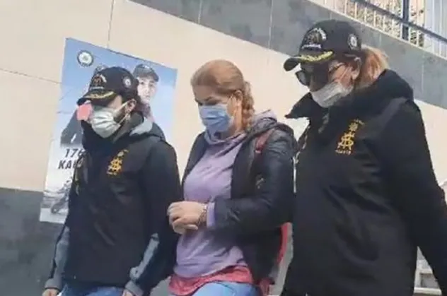 Kesik baş cinayeti faili Aslı Yağmur İstanbul'da yakalandı! Yol kenarında bir torba içinde bir erkek başı ve eller bulunmuştu...