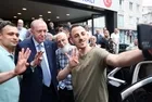 Başkan Erdoğan Beyoğlu'ndaki Erzurum Vakfı lokalinde vatandaşlarla buluştu