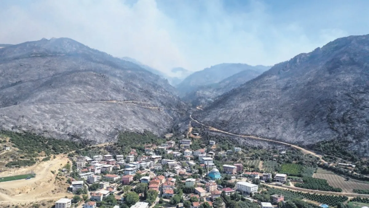 Yakıcı düşmana karşı binlerce personel ve araçla göz kırpmadan savaş!