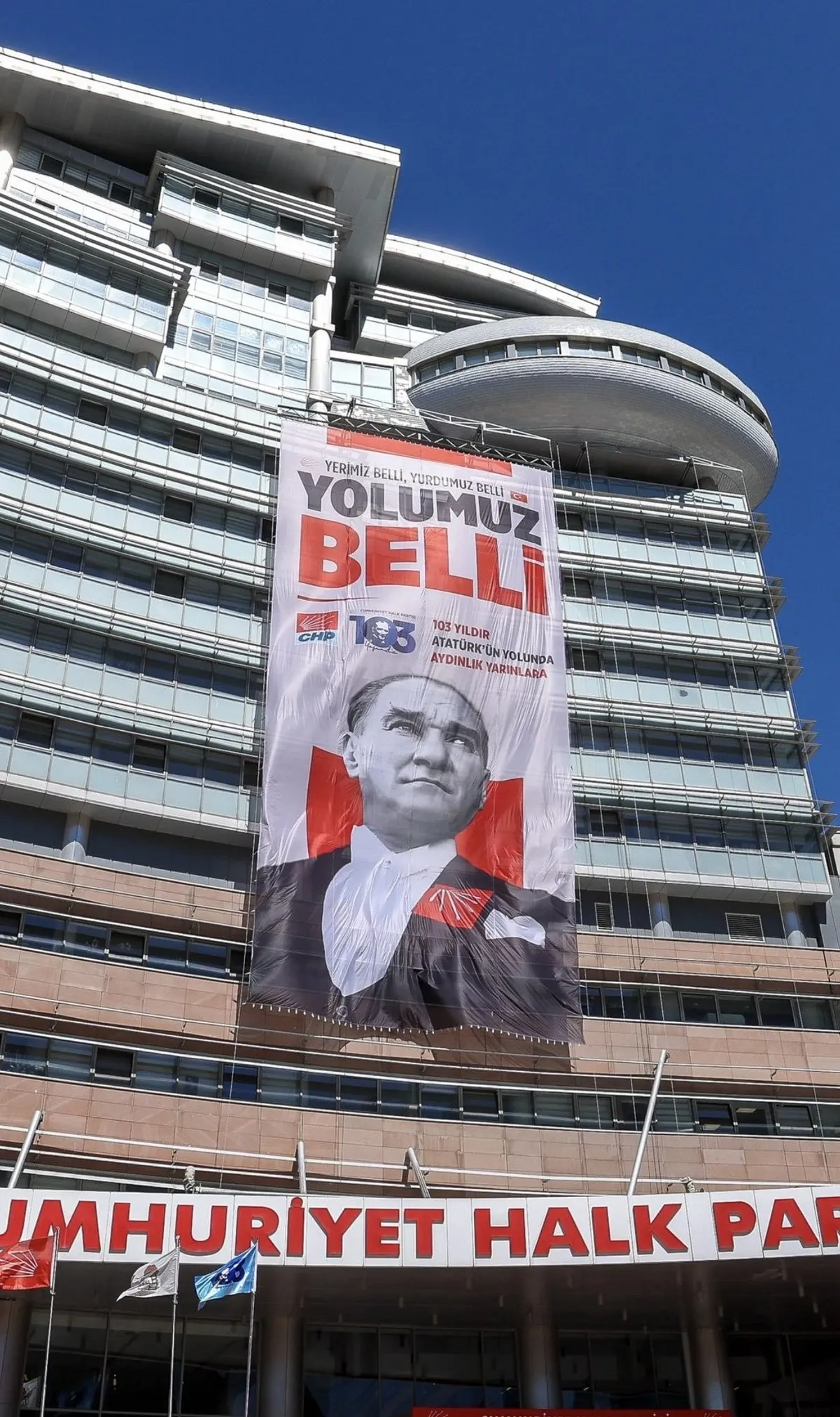 1788802985903.jpeg CHP’den Yeni Parti’ye afişli gönderme: Yerimiz belli, yolumuz belli-3