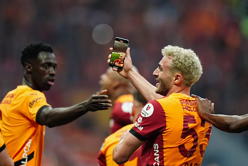 Galatasaray kanatlanacak! Transferde hedef rüzgarın oğlu - 16