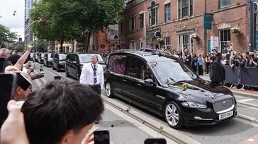 Ozzy Osbourne son yolculuğuna uğurlandı!