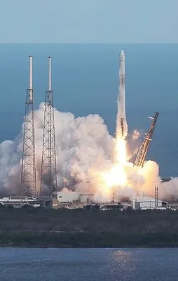 SpaceX kargo kapsülü uzaya fırlatıldı