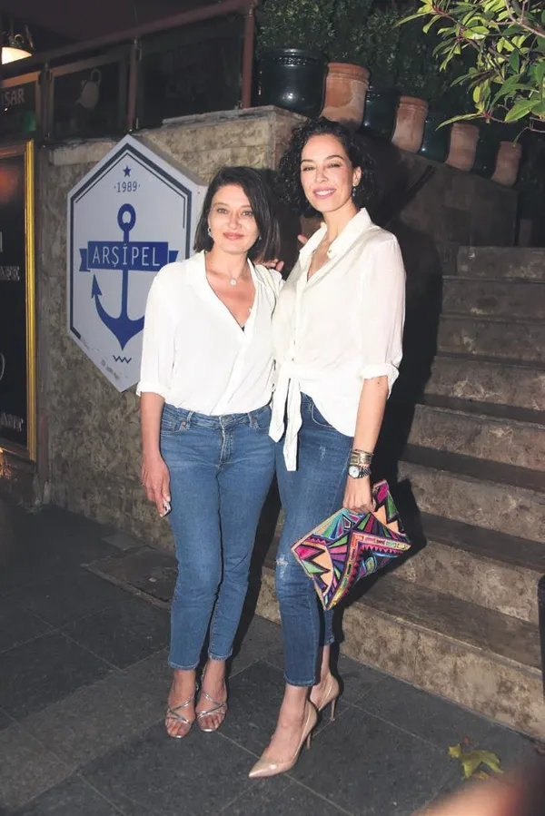 en-anlamli-defile-wilma-elles-yara-bere-icinde-sahneye-cikarak-kadina-siddete-hayir-mesaji-verdi-1687551947434.jpeg En anlamlı defile! Wilma Elles yara bere içinde sahneye çıkarak "Kadına Şiddete Hayır" mesajı verdi...-4