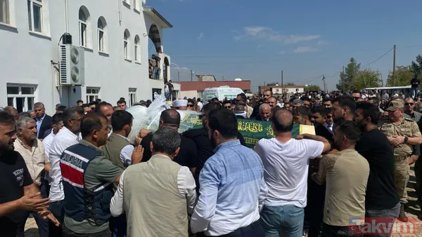 Narin Güran ağıtlarla son yolculuğuna uğurlandı! Minik bedeni bu mezara defnedildi | Yürek burkan 'gelinlik' detayı - 29