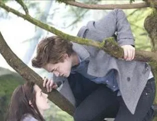 Robert Çok Seksi ve Yetenekli