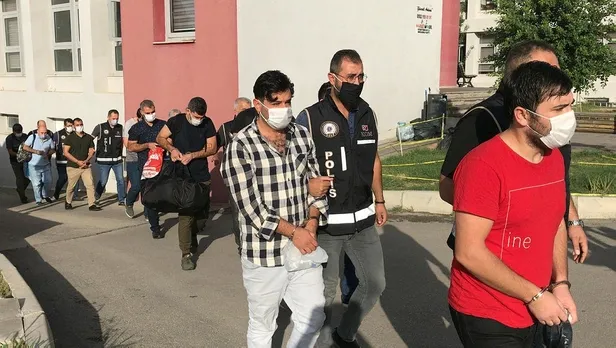 Son dakika: Adana merkezli 12 ildeki FETÖ operasyonu: 23 zanlıdan 7'si tutuklandı-3