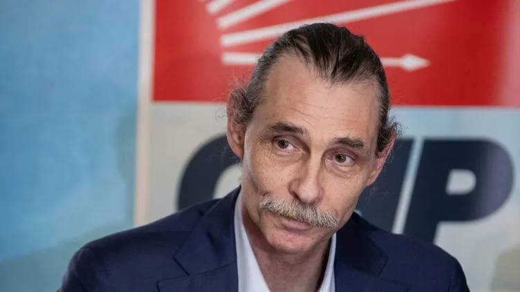 ▶️ CHP'nin Etimesgut belediye başkan adayı Erdal Beşikçioğlu imam hatipleri hedef aldı! "Gençler için büyük bir travma"