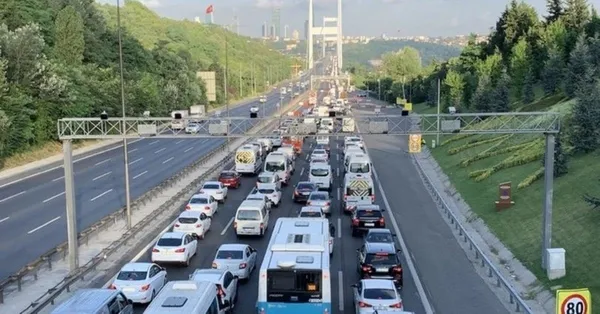 istanbul-valiligi-duyurdu-30-agustos-pazar-gunu-bazi-yollar-trafige-kapatilacak-1692993061682.jpeg